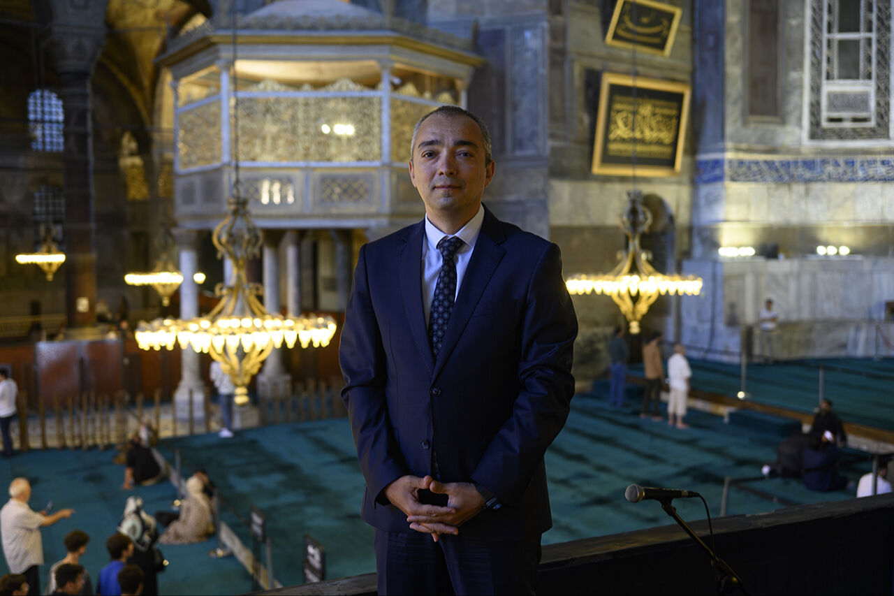 Artık uzun kuyruklar görülmüyor! Ayasofya Camii yapay zeka sistemiyle korunuyor Artık uzun kuyruklar görülmüyor! Ayasofya Cami yapay zeka sistemiyle korunuyor - 2. Resim