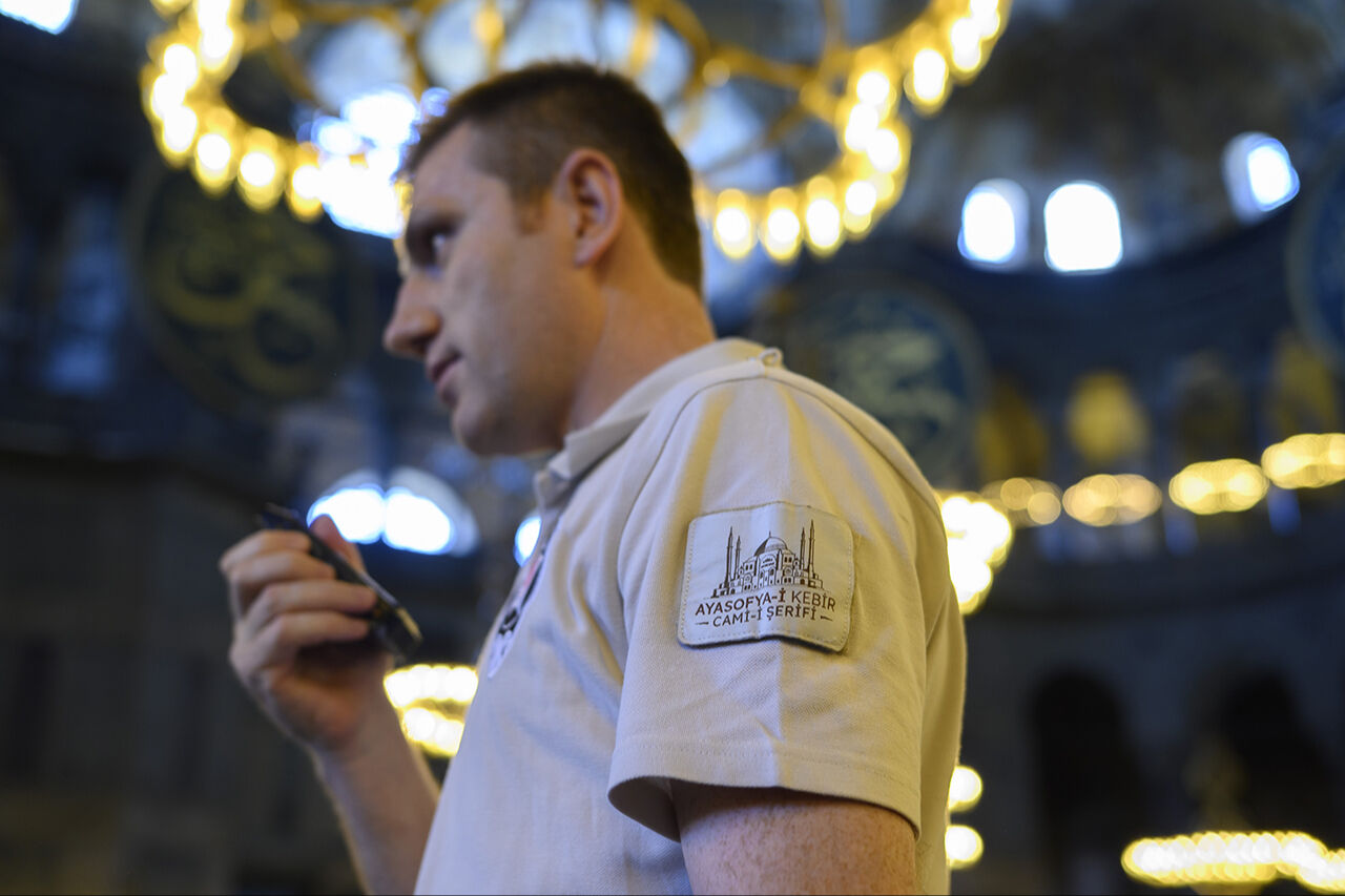 Artık uzun kuyruklar görülmüyor! Ayasofya Camii yapay zeka sistemiyle korunuyor Artık uzun kuyruklar görülmüyor! Ayasofya Cami yapay zeka sistemiyle korunuyor - 12. Resim