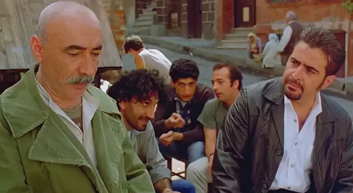 Eşkıya filmi nerede çekildi, oyuncuları kim? 1996 yapımı film ekrana geliyor Eşkıya filmi nerede çekildi, oyuncuları kim? 1996 yapımı film ekrana geliyor - 1. Resim