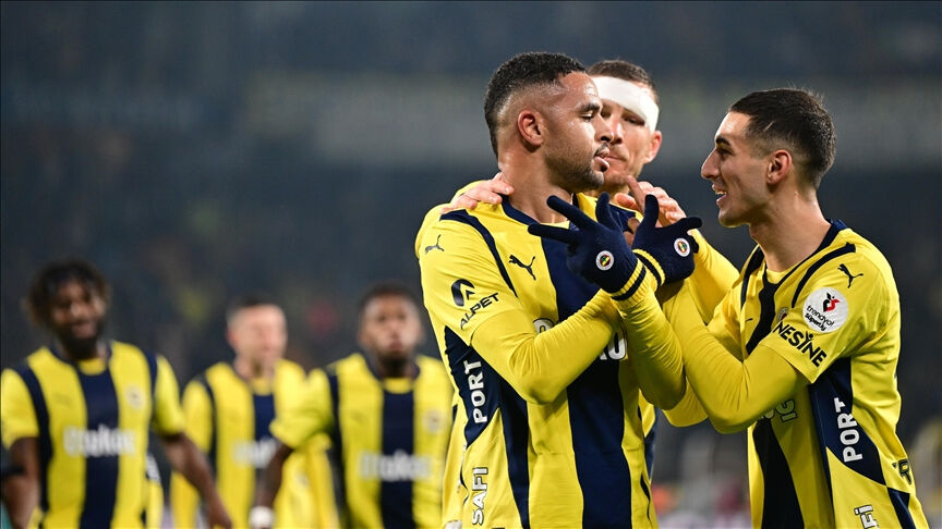 Fenerbahçe - Al Ittihad Jeddah maçı hangi kanalda, Jhon Duran oynayacak mı? Muhtemel maç kadrosu açıklandı Fenerbahçe - Al Ittihad Jeddah maçı hangi kanalda, Jhon Duran oynayacak mı? Muhtemel 11 maç kadrosu açıklandı - 1. Resim