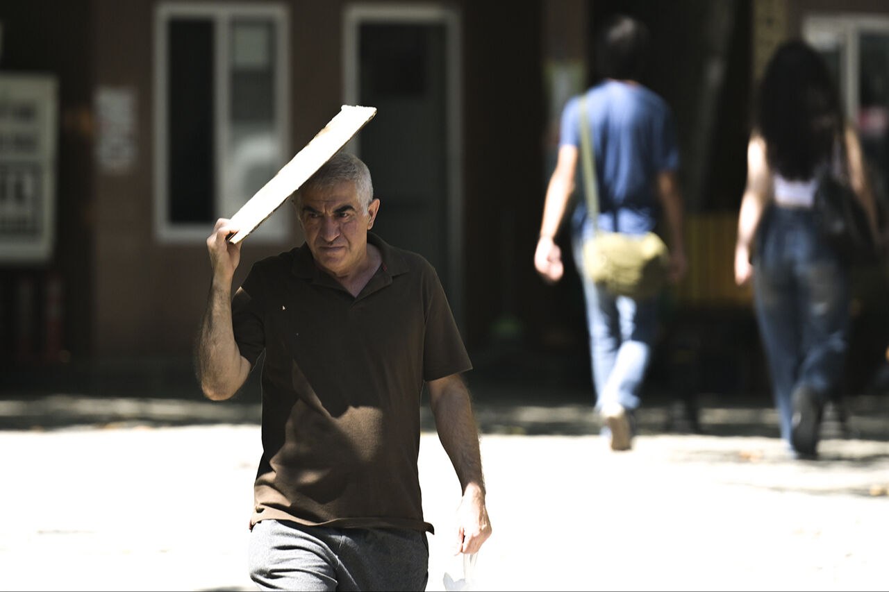 Fön rüzgarları başladı, sıcaklar dayanılmaz hale geldi... Termometreler patlama noktasında Fön rüzgarları başladı, sıcaklar dayanılmaz hale geldi... Termometreler patlama noktasında - 6. Resim