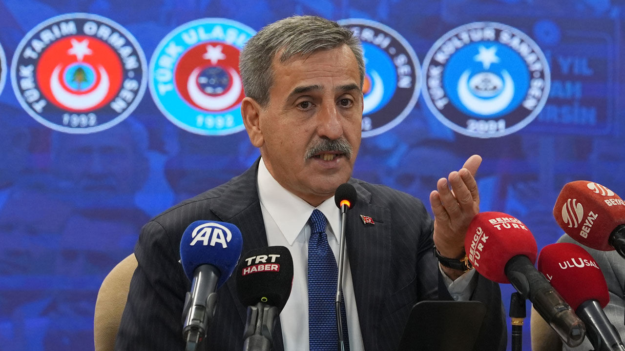 Kamu-Sen, memur ve emekliler için zam talebini açıkladı! Kira yardımı, refah payı, ek gösterge... Türkiye Kamu-Sen Genel Başkanı Önder Kahveci