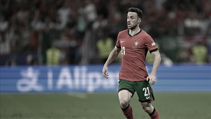 Küle dönen araçta can vermişti! Yıldız futbolcunun eşi günler sonra sessizliğini bozdu: Kahreden mesaj Küle dönen araçta can vermişti! Yıldız futbolcunun eşi günler sonra sessizliğini bozdu: Kahreden mesaj - 1. Resim