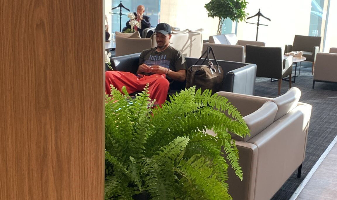 Leroy Sane İstanbul'da! Galatasaray'ın yıldızı özel jetle geldi Leroy Sane İstanbul'da! Galatasaray'ın yıldızı özel jetle geldi - 3. Resim