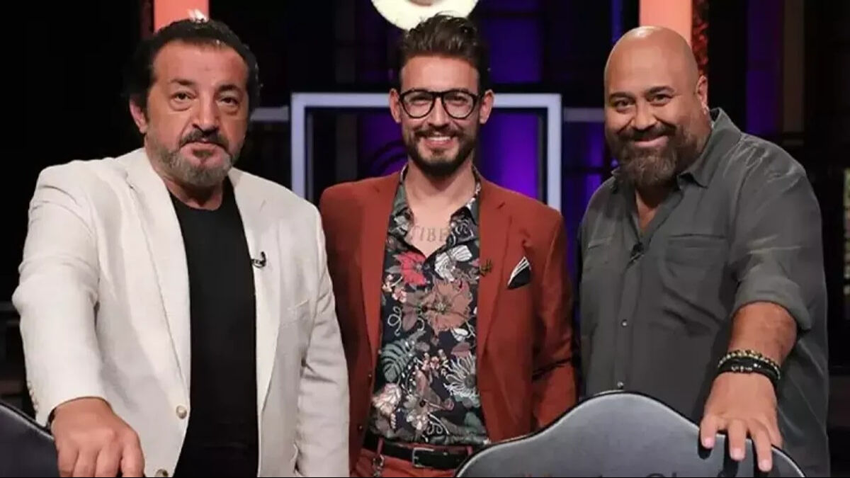 MasterChef’te beklenmedik gelişme! Gözyaşları içinde yarışmadan çekildi MasterChef’te beklenmedik gelişme! Gözyaşları içinde yarışmadan çekildi - 1. Resim