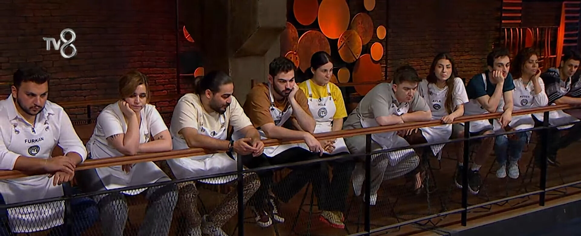 MasterChef’te beklenmedik gelişme! Gözyaşları içinde yarışmadan çekildi MasterChef’te beklenmedik gelişme! Gözyaşları içinde yarışmadan çekildi - 2. Resim