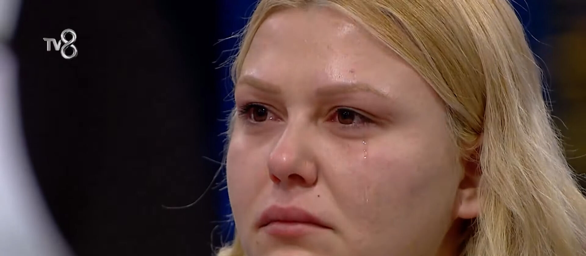 MasterChef’te beklenmedik gelişme! Gözyaşları içinde yarışmadan çekildi MasterChef’te beklenmedik gelişme! Gözyaşları içinde yarışmadan çekildi - 4. Resim