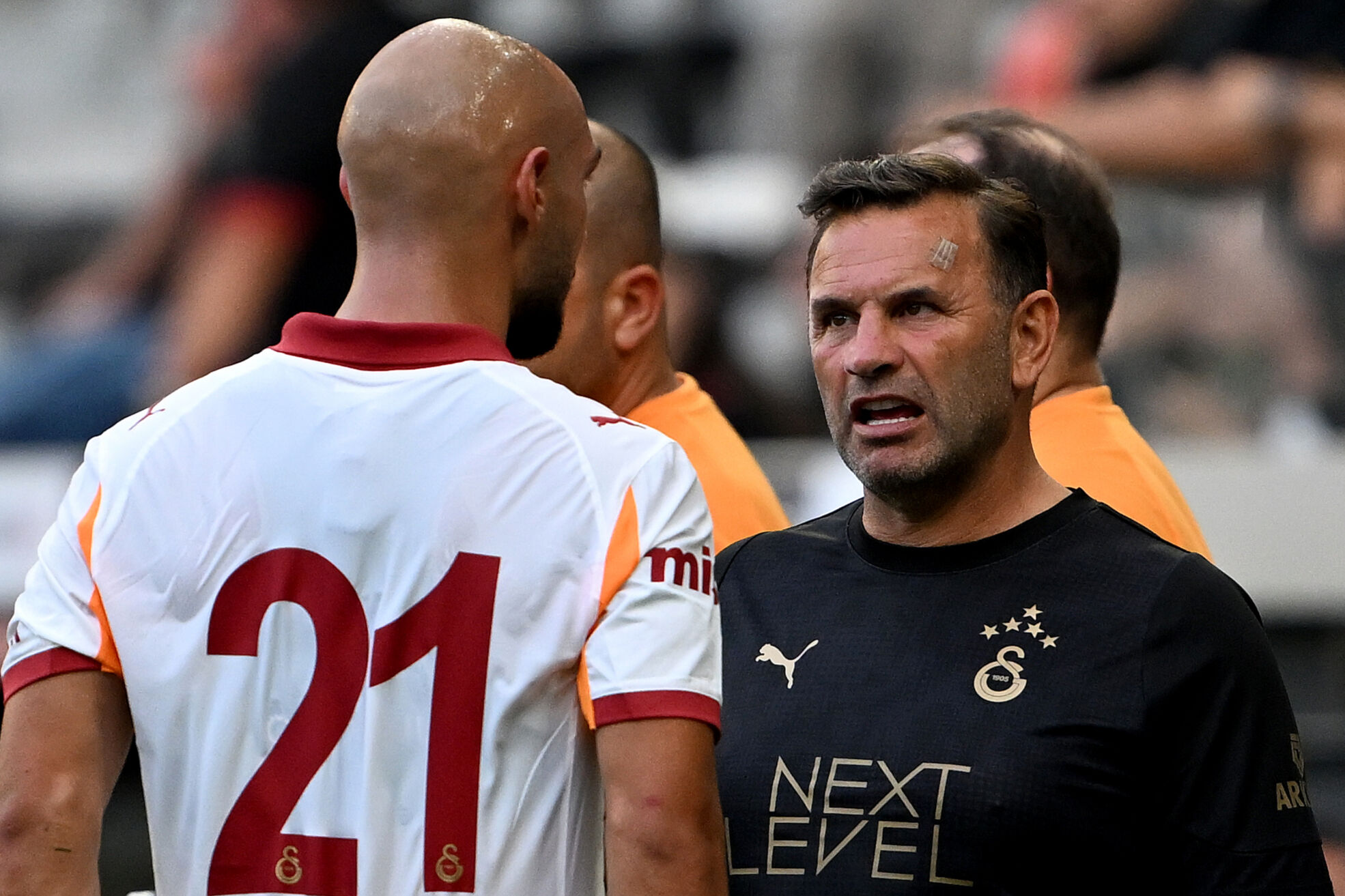 Okan Buruk'tan Arda Ünyay'a övgü:  Okan Buruk'tan Arda Ünyay'a övgü: