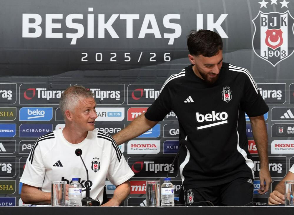 Sözleşmeye imza atalı daha 10 gün oldu! Basın toplantısında çok konuşulacak Beşiktaş cevabı Sözleşmeye imza atalı daha 10 gün oldu! Canlı yayında çok konuşulacak Beşiktaş cevabı - 1. Resim