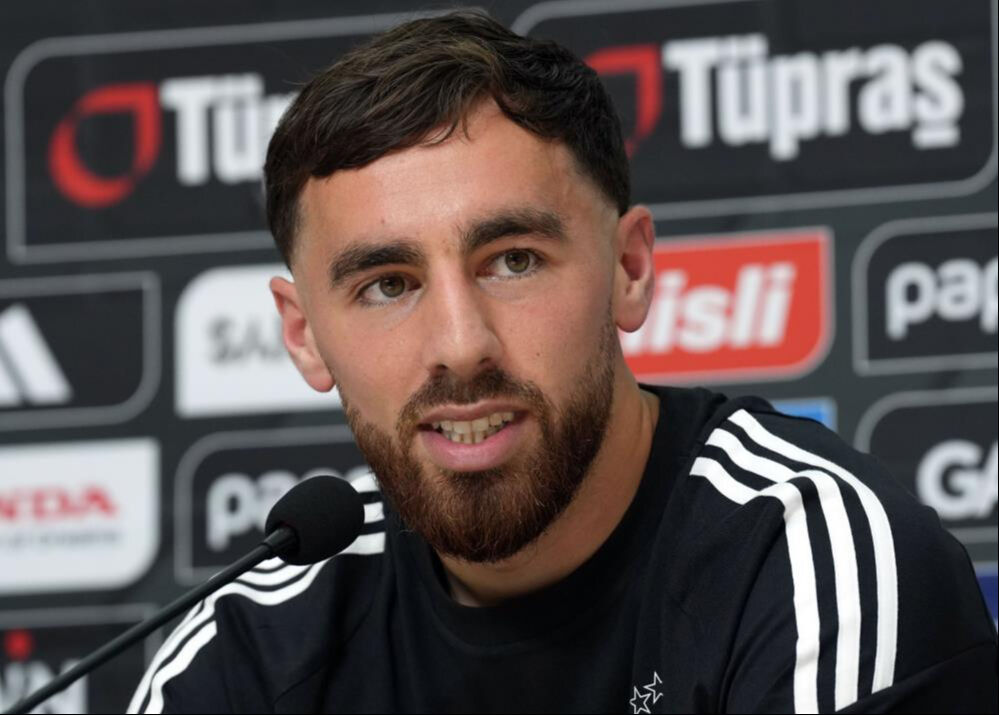 Sözleşmeye imza atalı daha 10 gün oldu! Basın toplantısında çok konuşulacak Beşiktaş cevabı Sözleşmeye imza atalı daha 10 gün oldu! Canlı yayında çok konuşulacak Beşiktaş cevabı - 2. Resim