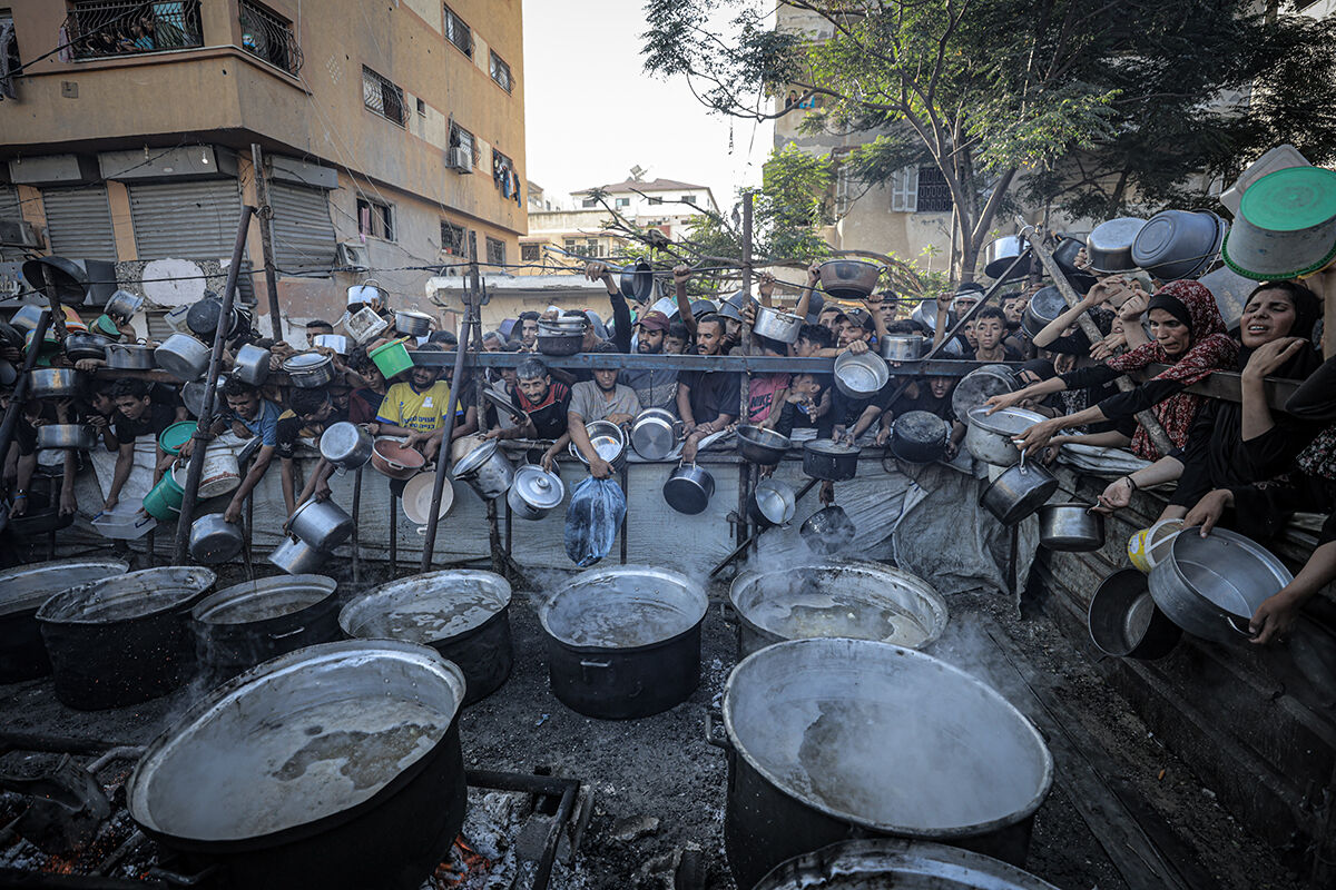 Tarihe kara leke olarak geçti... Gazze'de açlık en çok onları vurdu 500 bin çuval una ihtiyaç var! Bu fotoğraflar tarihi kara leke olarak geçti... Gazze'de açlık yürek sızlattı - 10. Resim