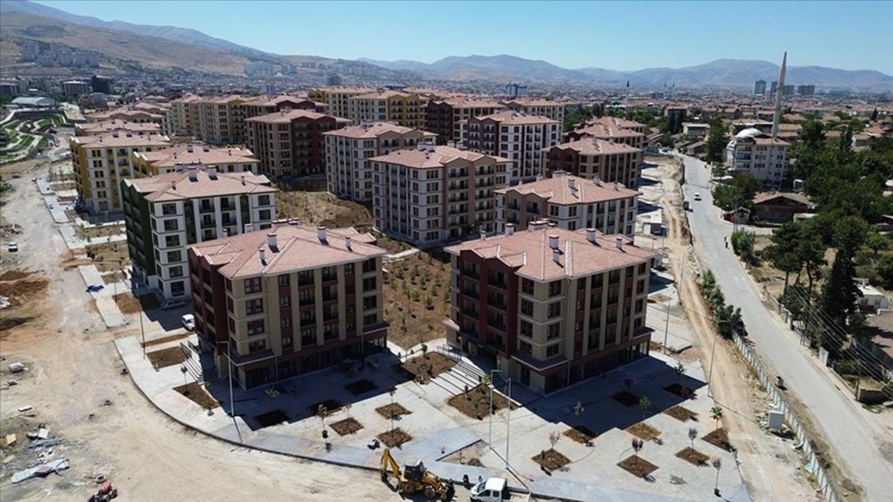 Arsa karşılığında dükkan iddiası! Kentsel Dönüşüm Başkanlığı&#039;ndan açıklama var