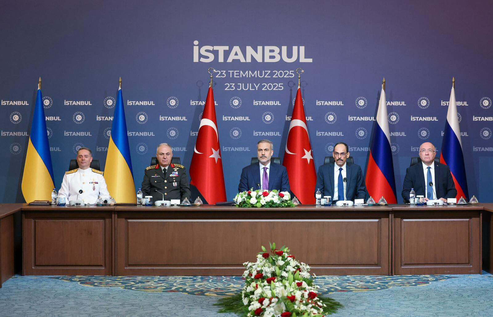 Bakan Fidan'dan üçlü zirve paylaşımı: Bir tuğla daha eklendi Bakan Fidan'dan üçlü zirve paylaşımı: Bir tuğla daha eklendi - 1. Resim
