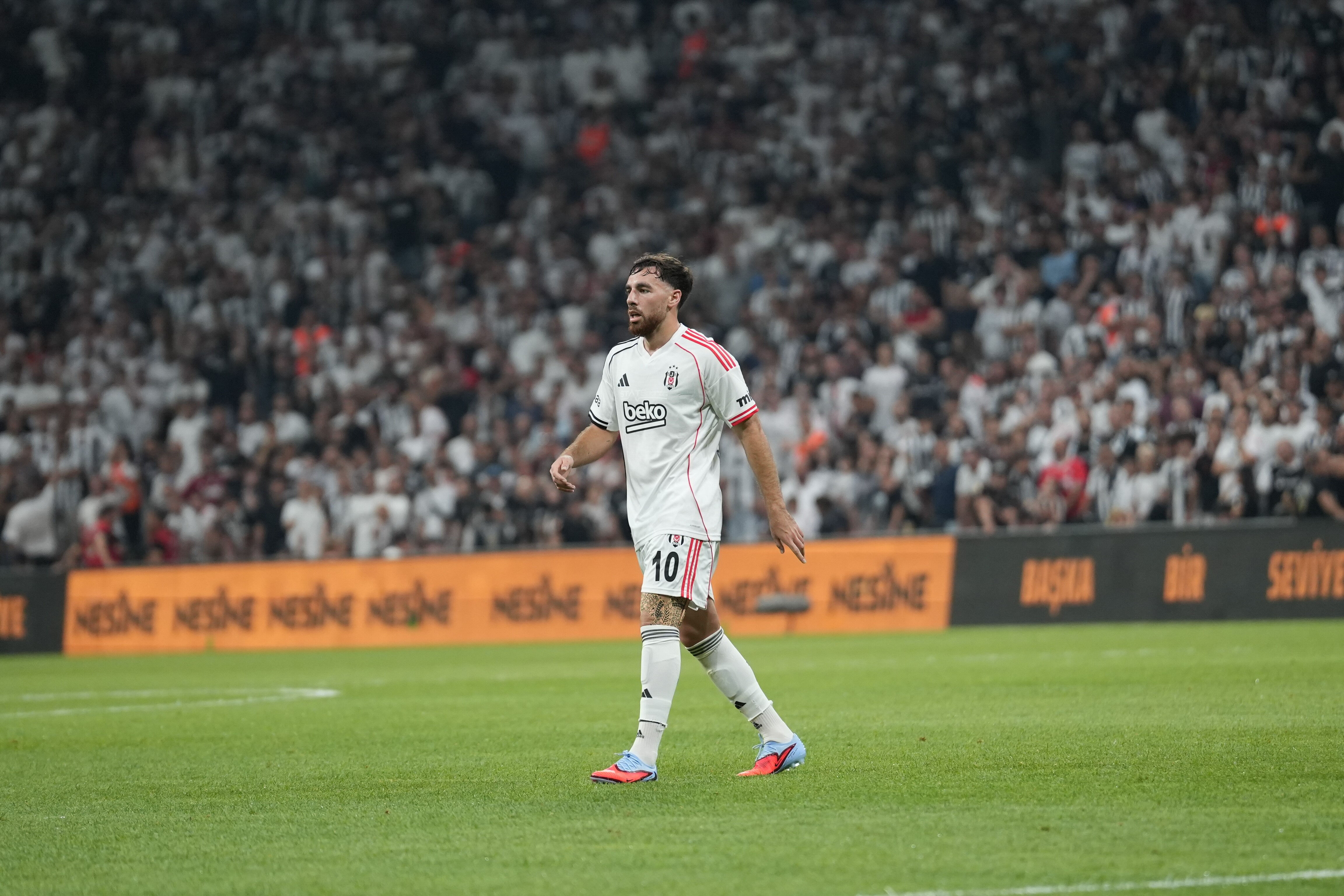 Arda Turan'lı Shakhtar uzatmada son sözü söyledi! Beşiktaş UEFA umudunu Polonya'ya bıraktı Beşiktaş Arda Turan'lı Shakhtar Donetsk ile karşı karşıya! - 1. Resim