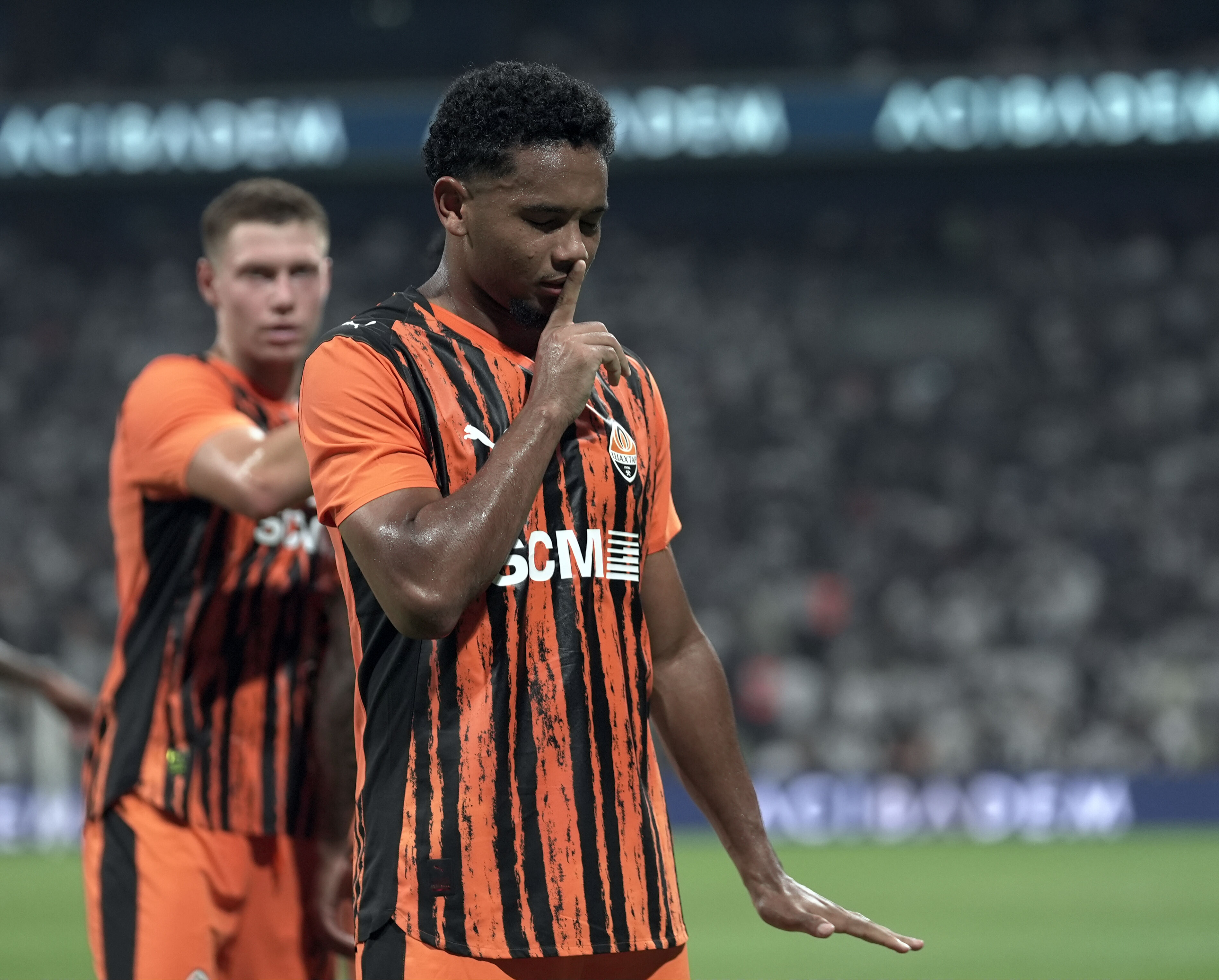 Arda Turan'lı Shakhtar uzatmada son sözü söyledi! Beşiktaş UEFA umudunu Polonya'ya bıraktı Beşiktaş Arda Turan'lı Shakhtar Donetsk ile karşı karşıya! - 4. Resim