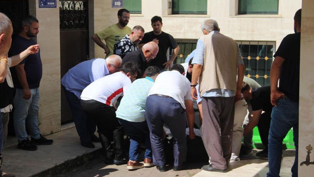 Cami şadırvanında sessiz ölüm: 57 yaşındaki adam hayatını kaybetti Cami şadırvanında sessiz ölüm: 57 yaşındaki adam hayatını kaybetti