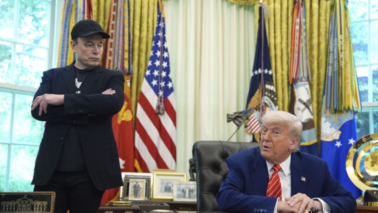 Elon Musk ve şirketlerini &quot;yok edecek&quot; denmişti! Trump&#039;ın merakla beklenen açıklaması geldi
