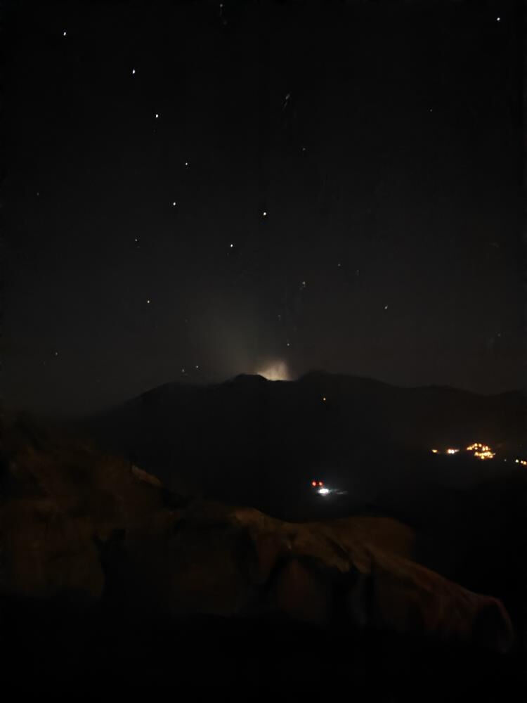 Erzurum-Artvin sınırında heyecanlandıran ışık! Bir anda gözden kayboldu - 2. Resim