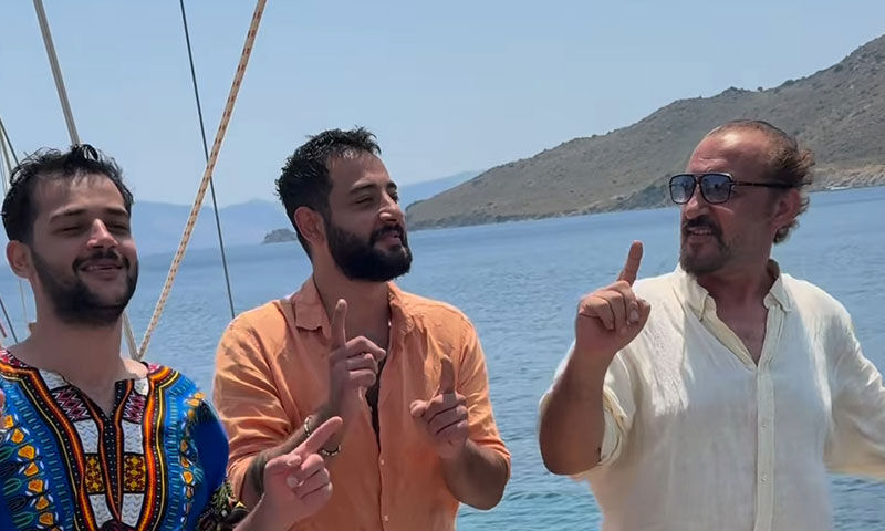 Mehmet Yalçınkaya’nın mutlu günü! “Aslanım artık diplomalı şef” Mehmet Yalçınkaya’nın mutlu günü! “Aslanım artık diplomalı şef” - 3. Resim