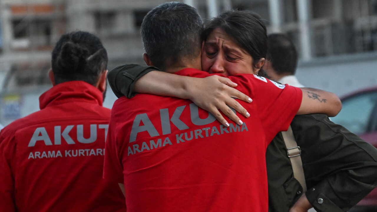 Orman şehitlerinin hikayeleri yürekleri sızlattı: Yanan milyonların yüreği oldu.... Detaylar kahretti Orman şehitlerinin hikayeleri yürekleri sızlattı: Yanan milyonların yüreği oldu.... Detaylar kahretti - 2. Resim