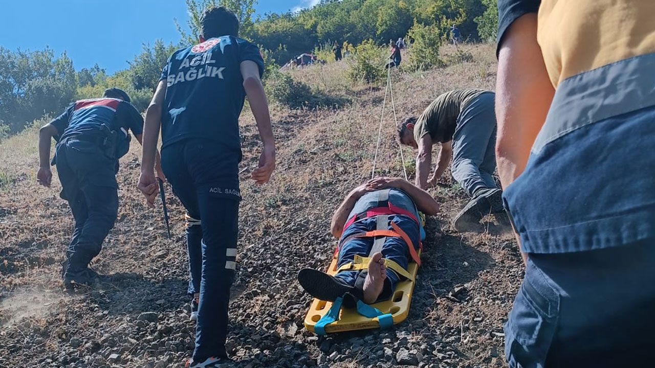 Tokat'ta ATV uçuruma devrildi: 2 kişi yaralandı Tokat'ta ATV uçuruma devrildi: 2 kişi yaralandı