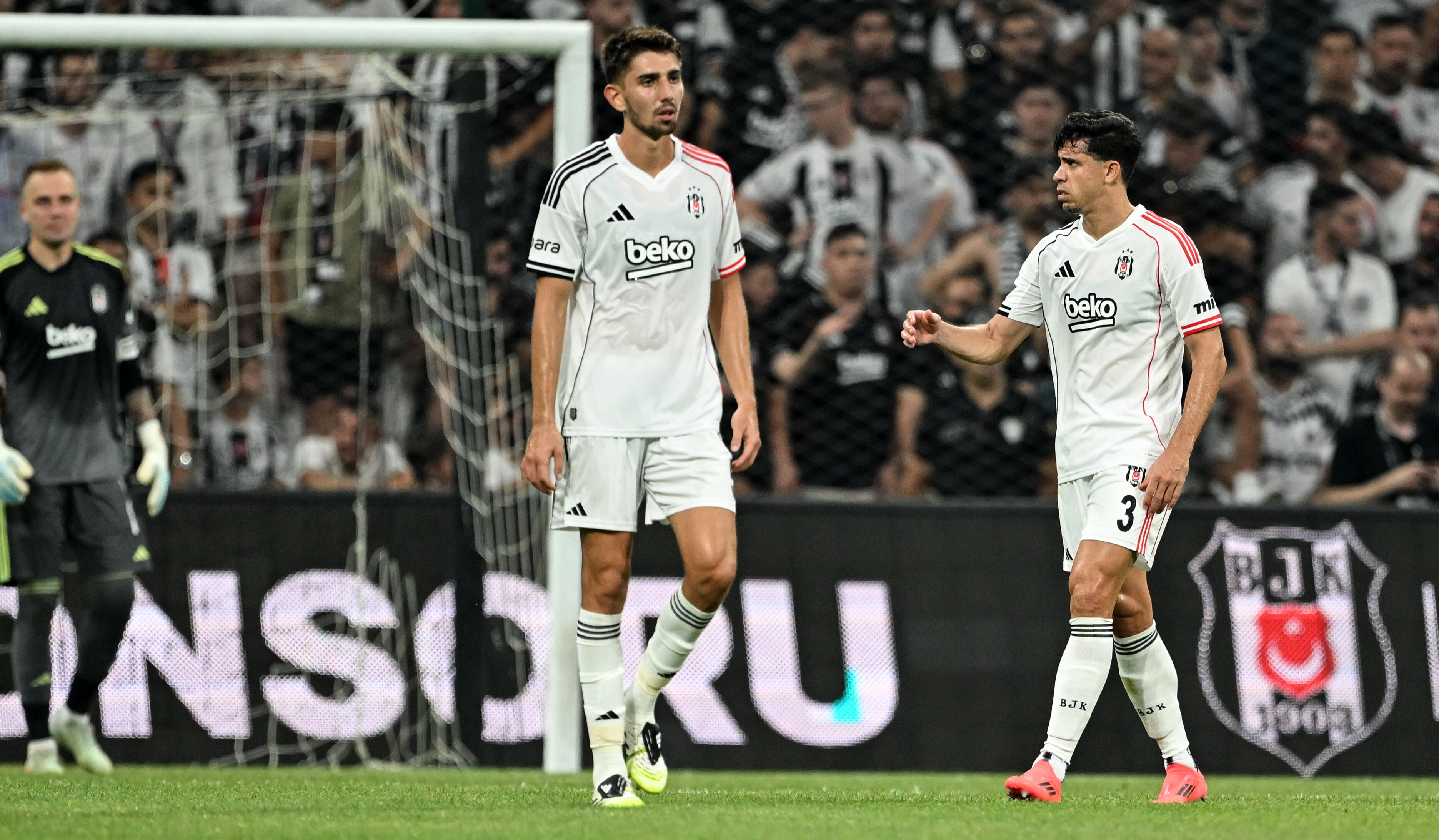 İnönü'de  159 saniye boyunca sürdü! Tek bir Shakhtar Donetsk'li kalmadı: Beşiktaş tam 51 defa izledi - 3. Resim
