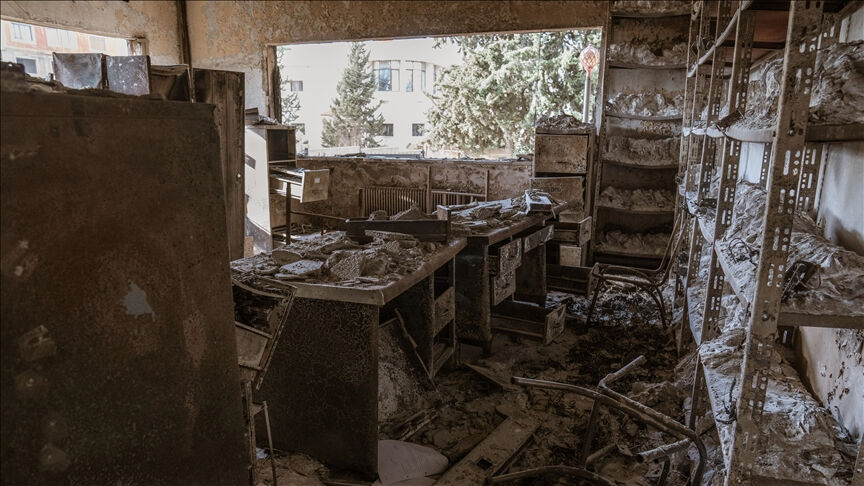 Gerginliğin zirve yaptığı Süveyda'da toplu tahliye! 200 kişi daha bölgeden çıkarıldı Gerginliğin zirve yaptığı Süveyda'da toplu tahliye! 200 kişi daha bölgeden çıkarıldı - 1. Resim