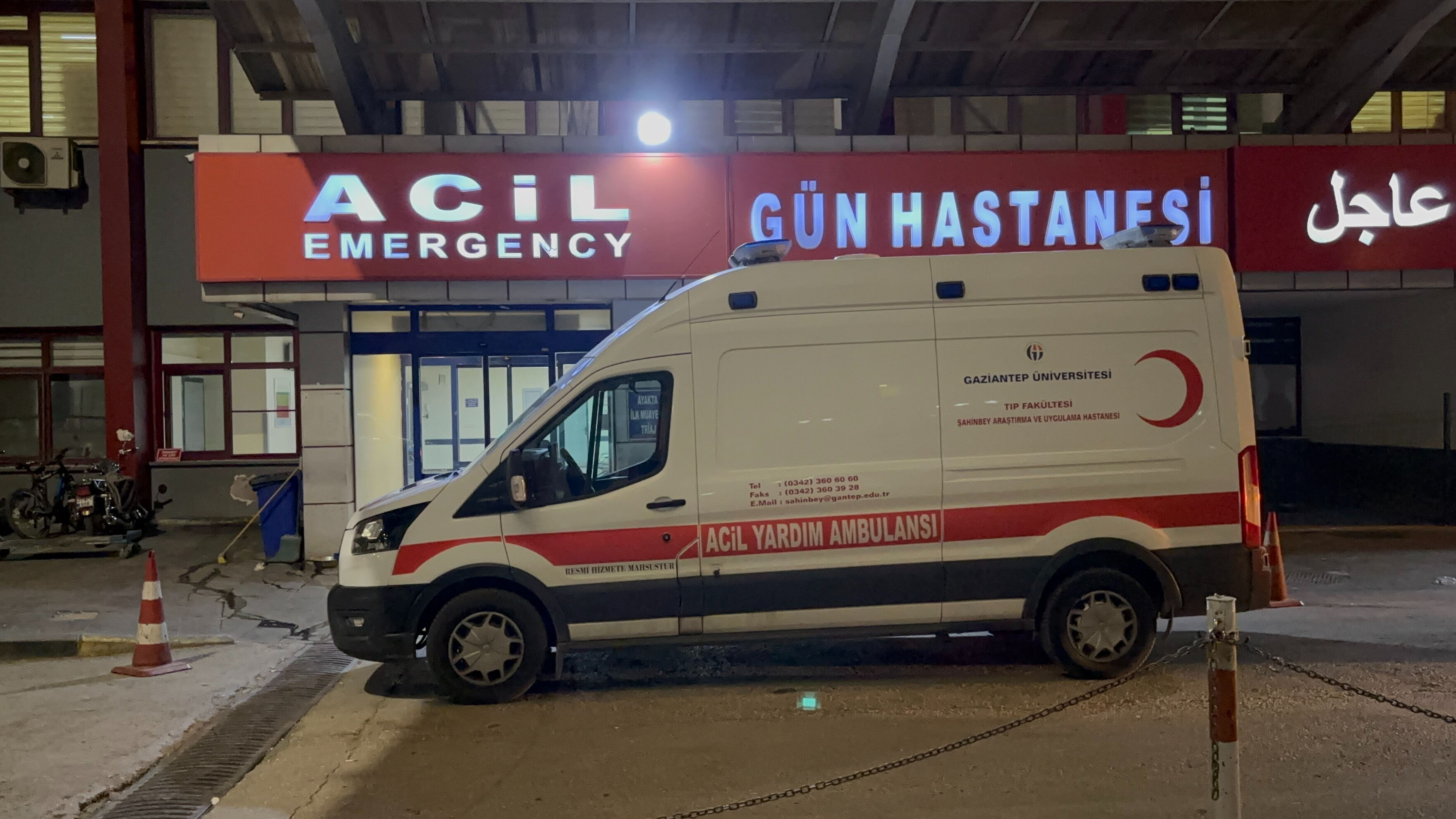 8 kilo altın için silahlı saldırı! Teslim olmayan gaspçılar polise ateş açtı 8 kilo altın için silahlı saldırı! Teslim olmayan gaspçılar polise ateş açtı - 1. Resim