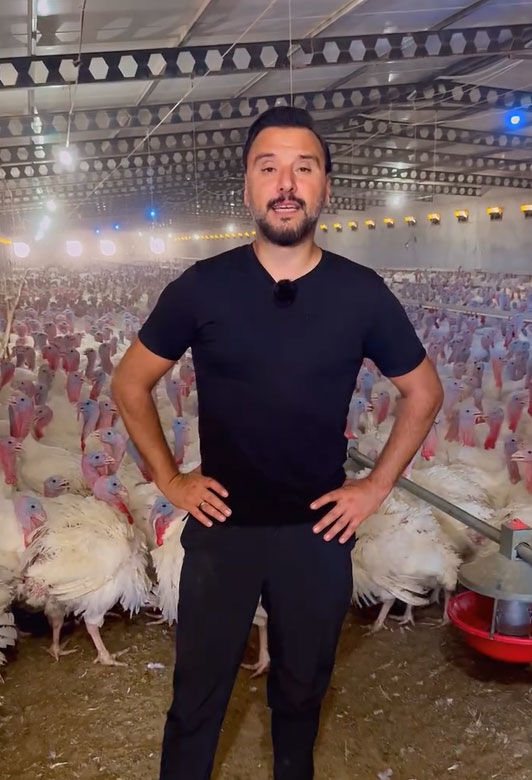 Alişan’dan gövde gösterisi! “6 bin kişilik ordum arkamda…” dedi, gündem oldu Alişan’dan gövde gösterisi! “6 bin kişilik ordum arkamda…” dedi, gündem oldu - 1. Resim