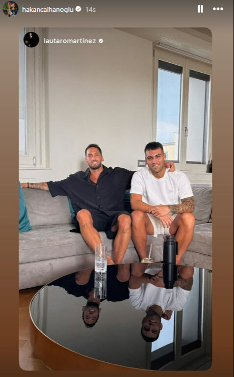 Inter'de Hakan Çalhanoğlu krizi sona erdi! Lautaro Martinez fotoğraf paylaştı, barış geldi Inter'de Hakan Çalhanoğlu krizi sona erdi! Lautaro Martinez fotoğraf paylaştı, barış geldi - 1. Resim