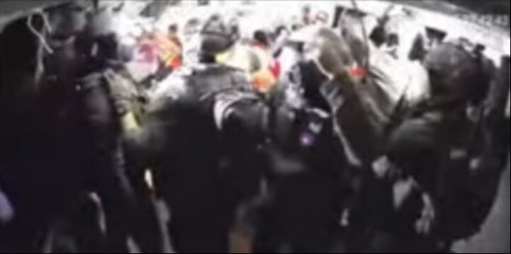 İsrail Hanzala gemisine müdahale etti! Gazze'ye uzanan insanlık eline engel İsrail'in Hanzala gemisine müdahalesi başladı - 2. Resim