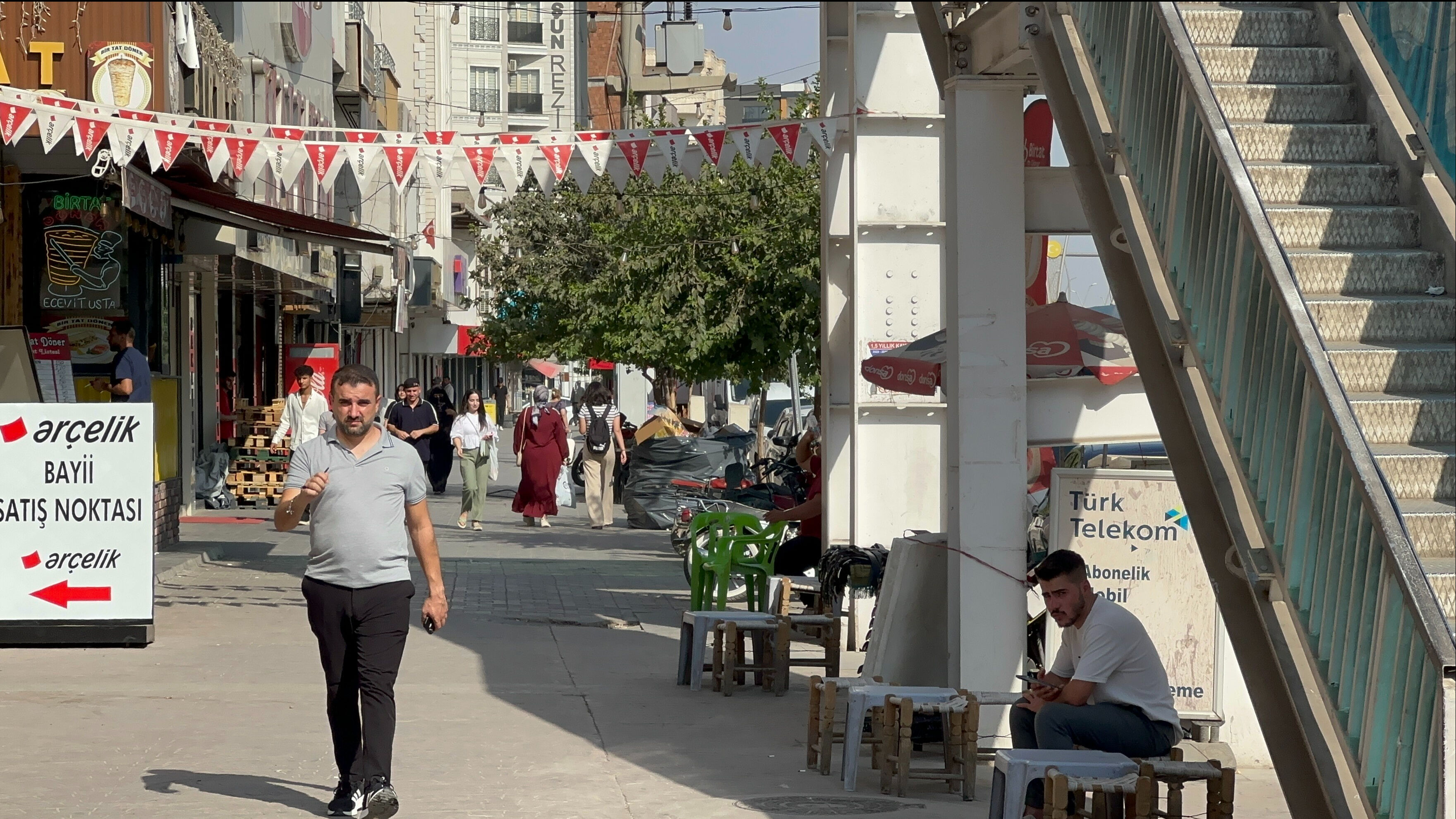 Kimse bu kadarını beklemiyordu! O ilçede sıcaklık gölgede bile 50 derece - 2. Resim