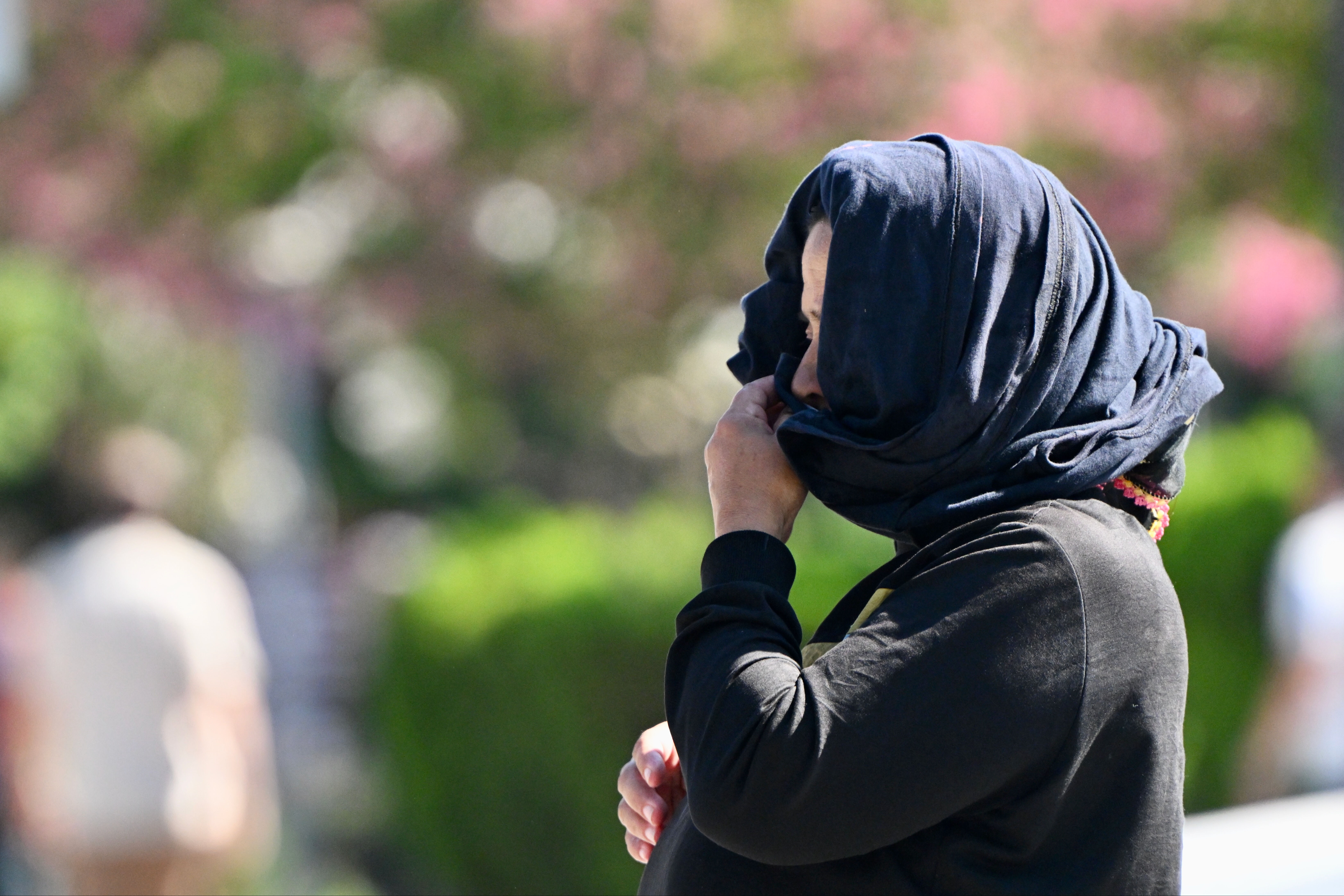 Kimse bu kadarını beklemiyordu! O ilçede sıcaklık gölgede bile 50 derece - 4. Resim