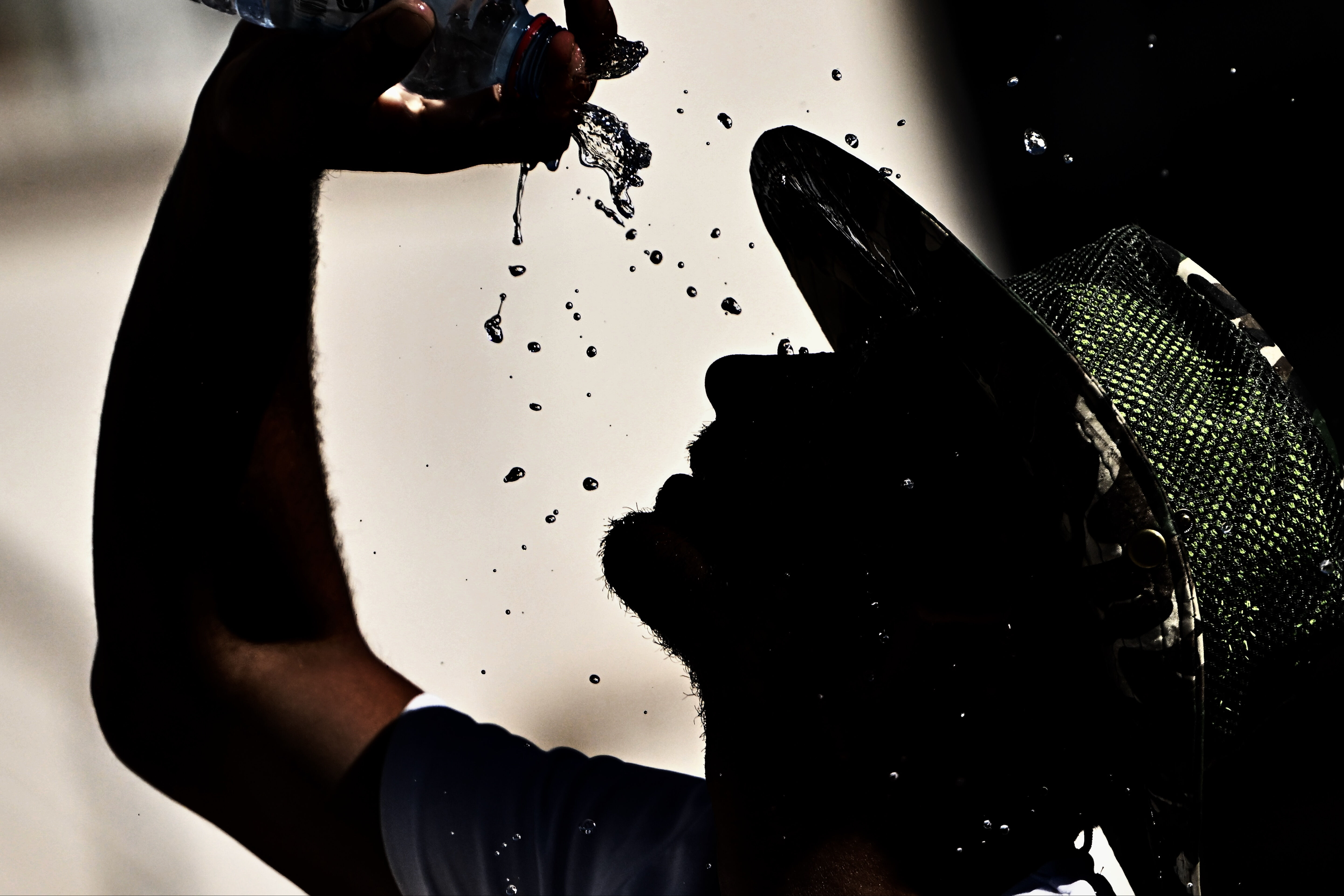 Kimse bu kadarını beklemiyordu! O ilçede sıcaklık gölgede bile 50 derece - 3. Resim