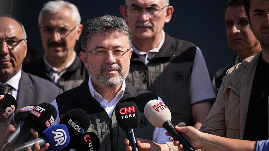 Orman yangınlarıyla mücadele sürüyor! Yumaklı: Bugün 76 yangınla mücadele ettik Orman yangınlarıyla mücadele sürüyor! Yumaklı: Bugün 76 yangınla mücadele ettik - 1. Resim