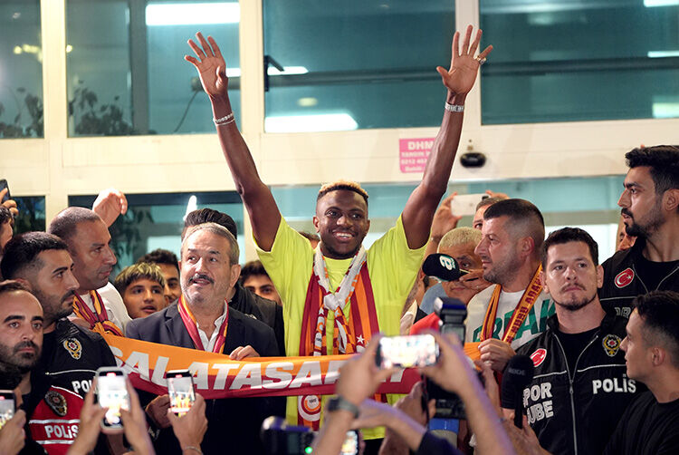 Osimhen transferinde "özel maddeler" ortaya çıktı! 30 milyon euro ceza tehlikesi Osimhen transferinde özel maddeler! 30 milyon euro ceza tehlikesi - 1. Resim