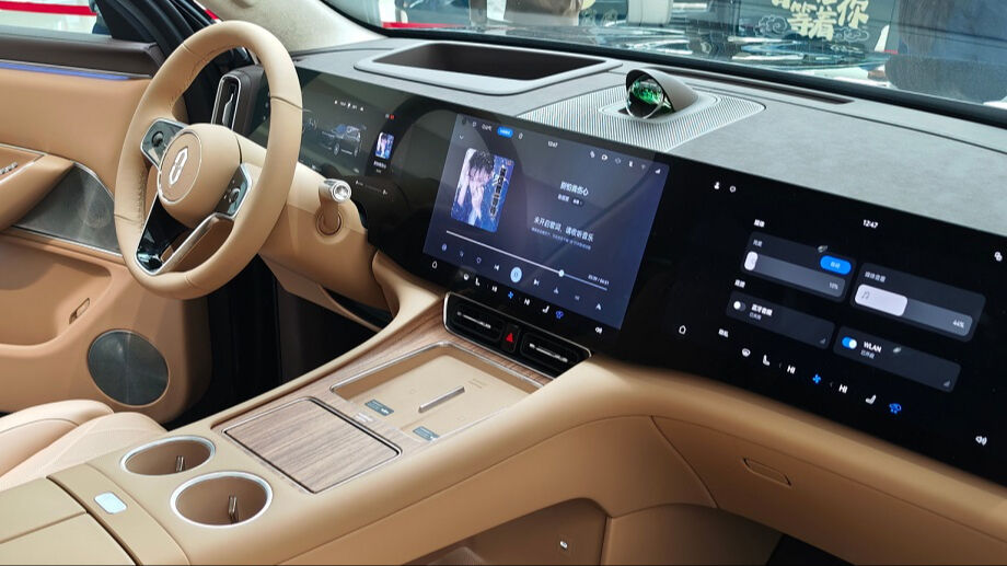 Tesla’ya yeni rakip: Huawei’den teknoloji dolu SUV: Aito M8 Tesla’ya yeni rakip: Huawei’den teknoloji dolu SUV: Aito M8 - 1. Resim