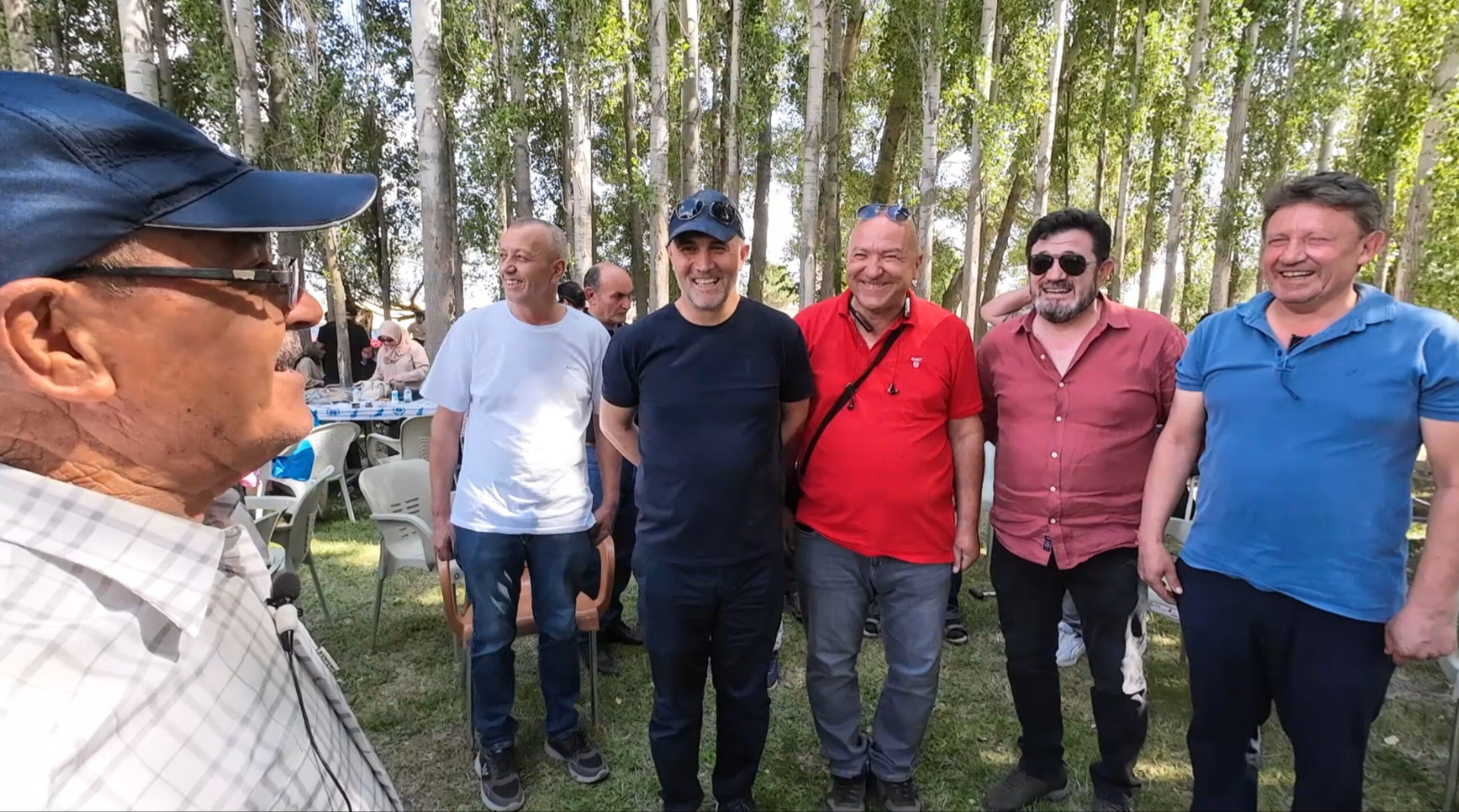 45 yıl sonra duygulandıran buluşma! Gözyaşlarını tutamadı: Hep aklımdaydı, ismini hiç unutmadım - 1. Resim