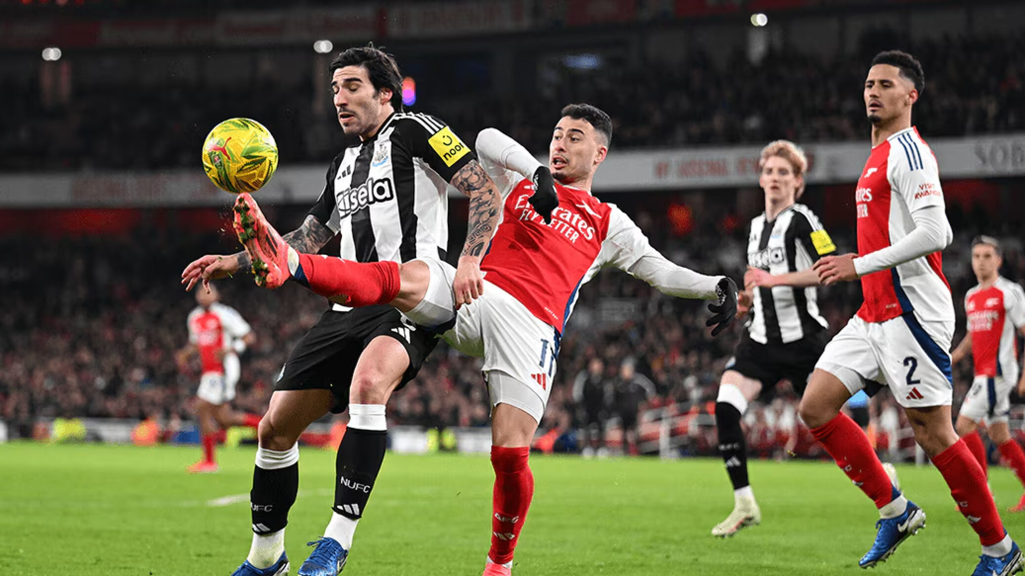 Arsenal - Newcastle United maçı hangi kanalda, nerede izlenir, saat kaçta? Canlı yayın şifresiz yapılacak! - 2. Resim