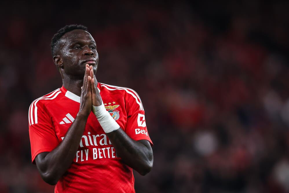 Benfica-Fenerbahçe maçında sakatlanmıştı! Yıldız futbolcu sezonu kapattı Benfica-Fenerbahçe maçında sakatlanmıştı! Yıldız futbolcu sezonu kapattı - 1. Resim