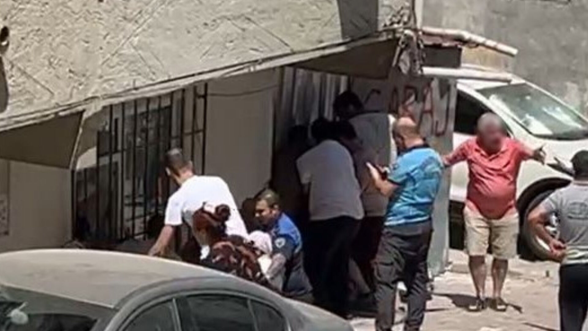 "Çöp ev" iddiası nedeniyle kiracı ve ev sahibi birbirine girdi! "İzinsiz evimin içine giriyor" "Çöp ev" iddiası nedeniyle kiracı ve ev sahibi birbirine girdi! "İzinsiz evimin içine giriyor" - 1. Resim