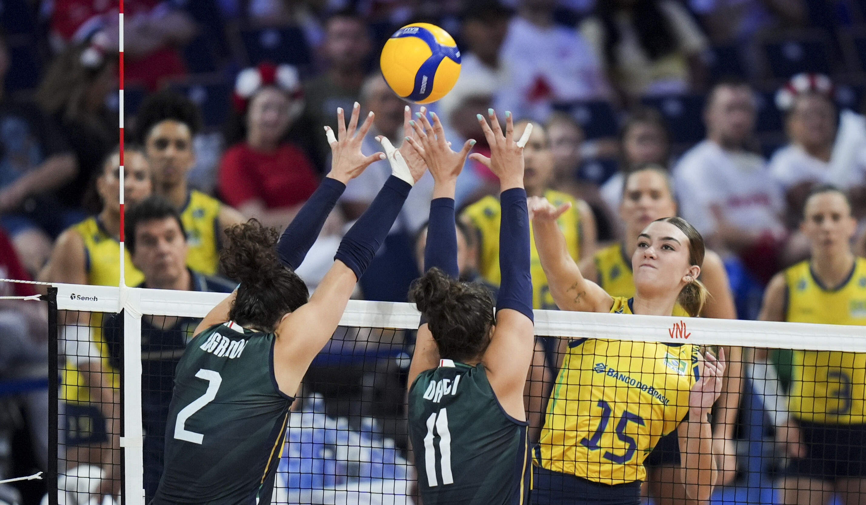 Filenin şampiyonu belli oldu! Üst üste ikinci kez kupayı evine götürdü Filenin şampiyonu belli oldu! Üst üste ikinci kez kupayı evine götürdü - 5. Resim