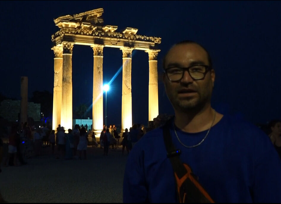 Gece dolup taşıyor, gündüz kimse yok! Side Antik Şehri'ne turist akını yaşanıyor Gece dolup taşıyor, gündüz kimse yok! Side Antik Şehri'ne turist akını yaşanıyor - 2. Resim