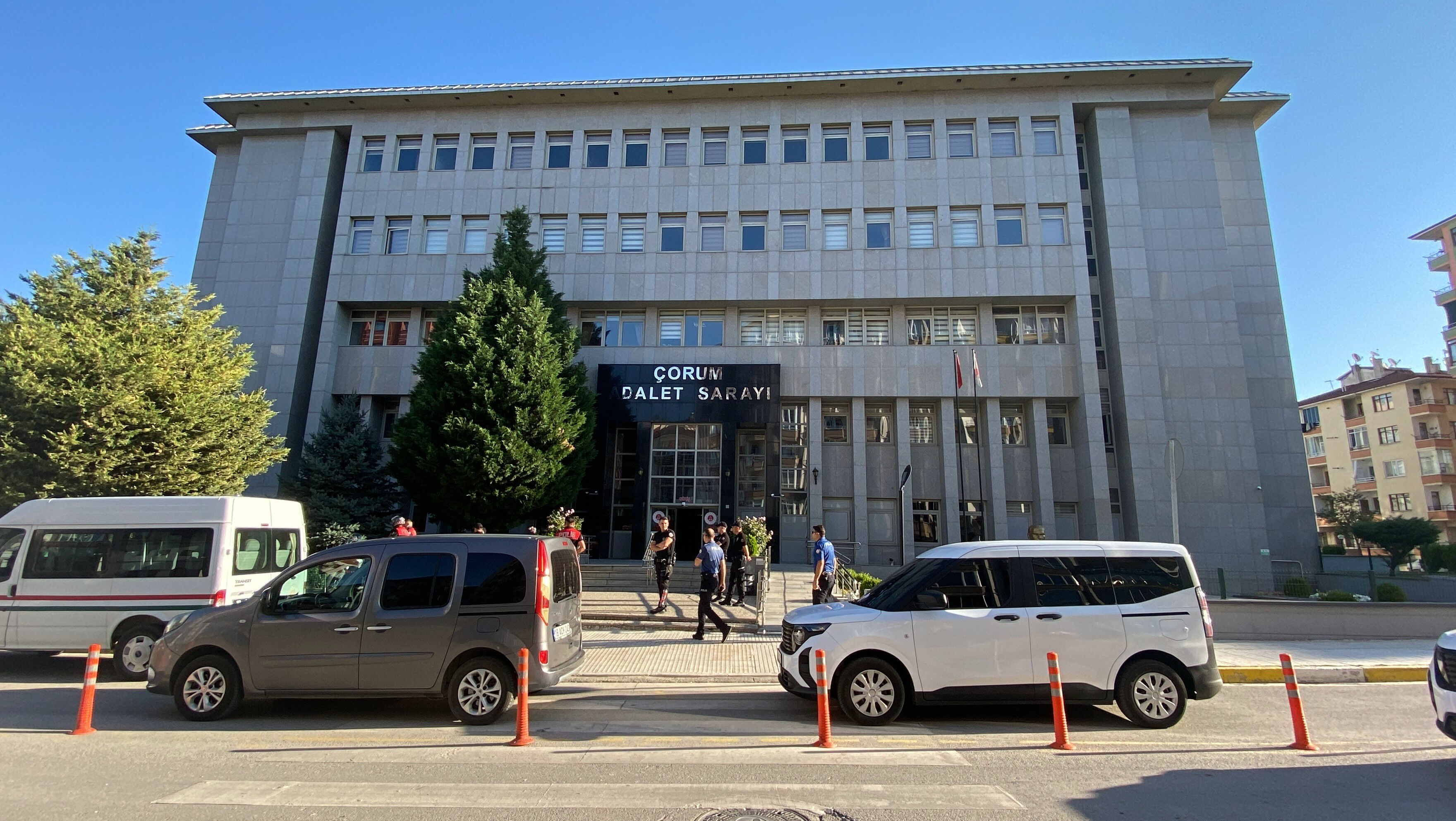 Pazarı kana bulamışlardı! Çorum'daki kavgada yaralılardan bir kişi hayatını kaybetti Pazarı kana bulamışlardı! Çorum'daki kavgada yaralılardan bir kişi hayatını kaybetti - 1. Resim