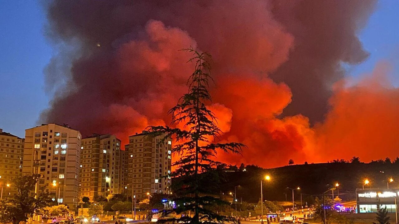 Bursa orman yangını son dakika: Yangında son durum nedir, söndürüldü mü? Son dakika Bursa orman yangını: Yangında son durum nedir, söndürüldü mü? - 2. Resim