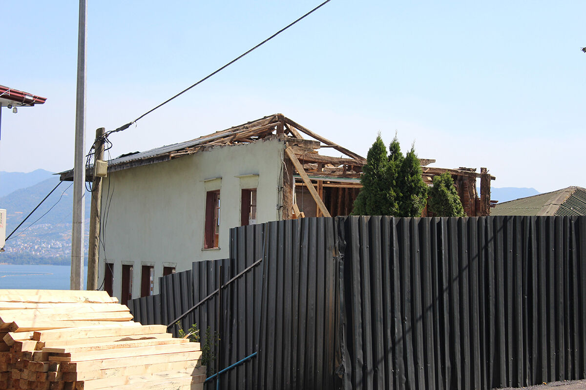 Yıllardır kapalı tutuluyordu, 150 senelik tarihi yapıda bekleyiş sona erdi... Hacı Ayvaz Camii yapılıyor Yıllardır kapalı tutuluyordu, 150 senelik tarihi yapıda bekleyiş sona erdi... Hacı Ayvaz Camii yapılıyor - 1. Resim