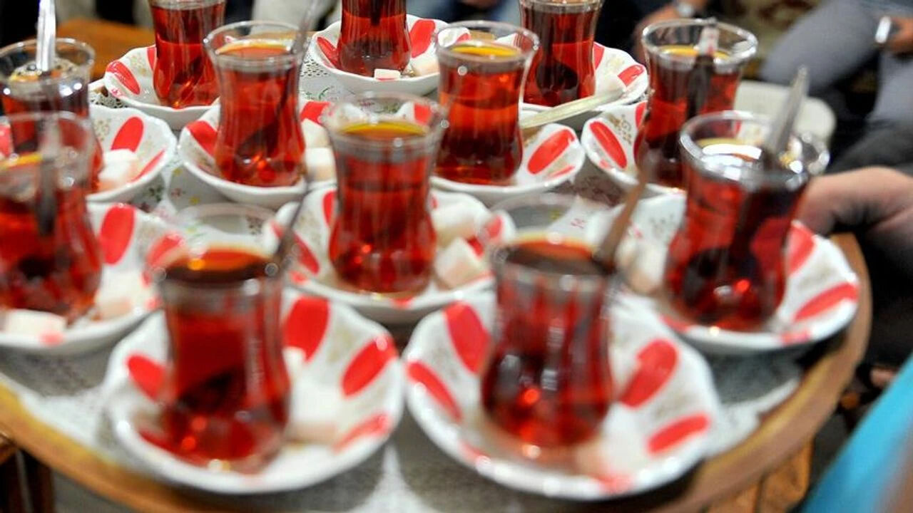 بعد شهرين، ارتفع السعر مجددًا! ارتفاع آخر في أسعار الشاي... - الصورة ١