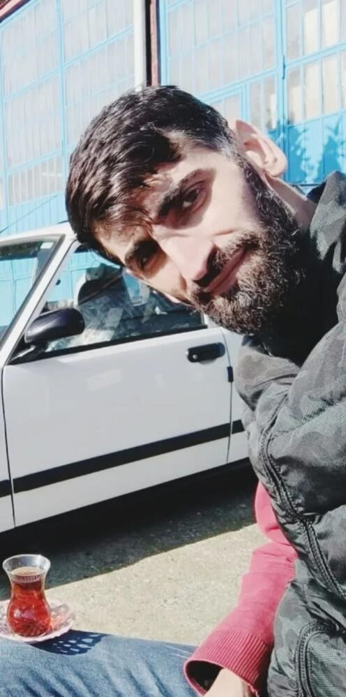 Alevleri söndürmeye giden tankerde can vermişti! Kazım Bayrak'ın ağabeyi acı gerçeği anlattı Alevleri söndürmeye giden tankerde can vermişti! Kazım Bayrak'ın ağabeyi acı gerçeği anlattı - 1. Resim