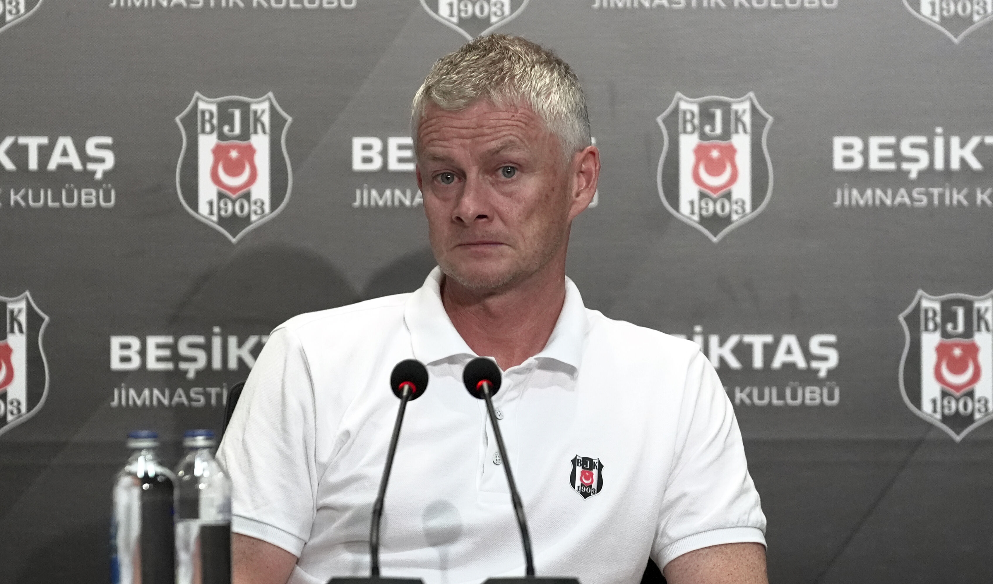 Beşiktaş Avrupa Ligi'nden elenirse çanlar onun için çalacak! Solskjaer'i stres bastı Beşiktaş Avrupa Ligi'nden elenirse çanlar onun için çalacak! Solskjaer'i stres bastı - 1. Resim
