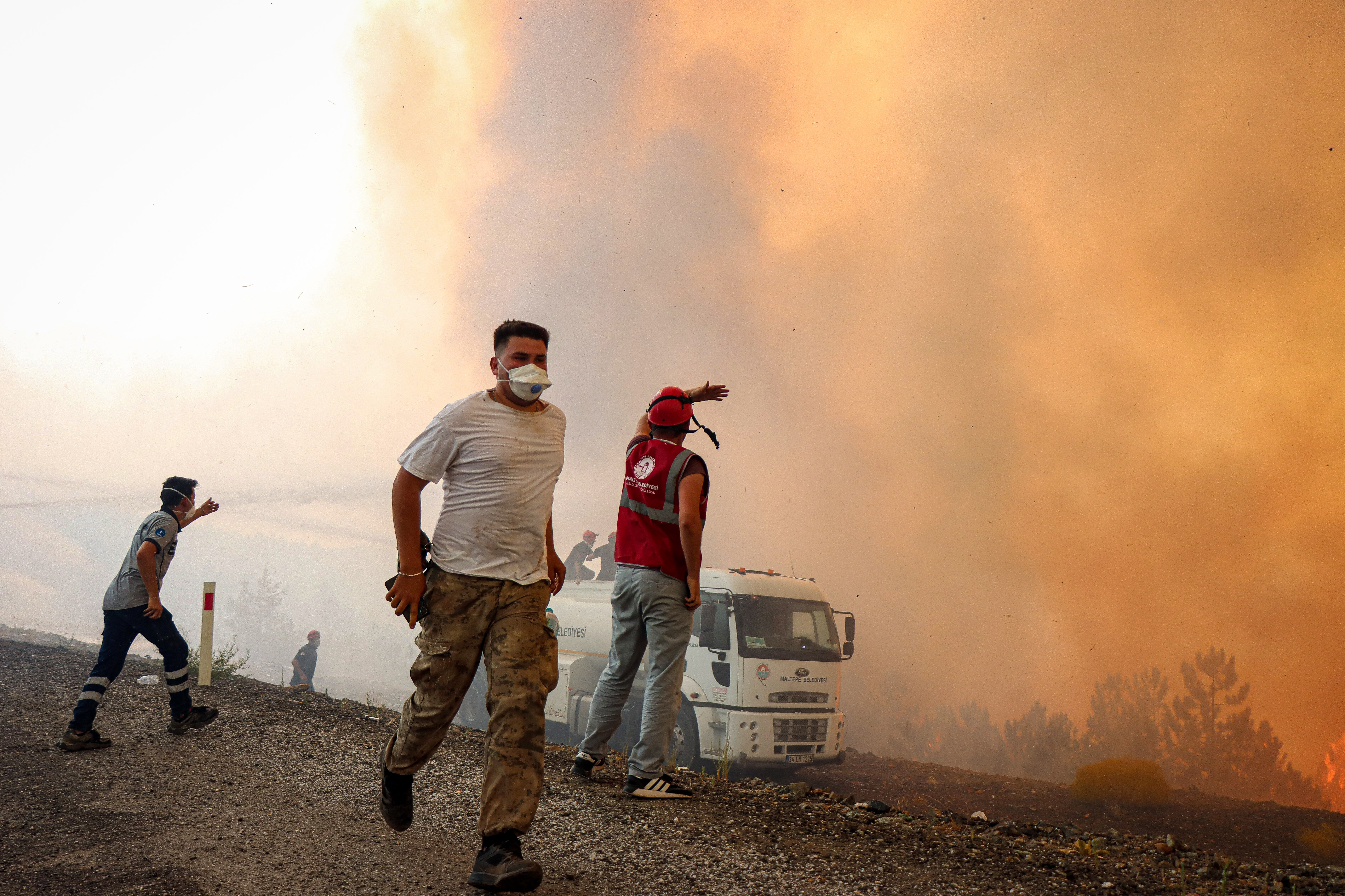 Bursa'da alevler yeniden yükseldi! 1 köye giriş-çıkış yasaklandı - 1. Resim